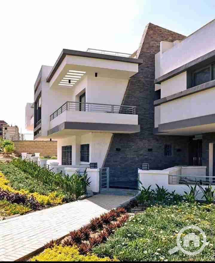 7 IMG_٢٠٢٥١٠٠٣_١٨٠٧٠٧. jpg