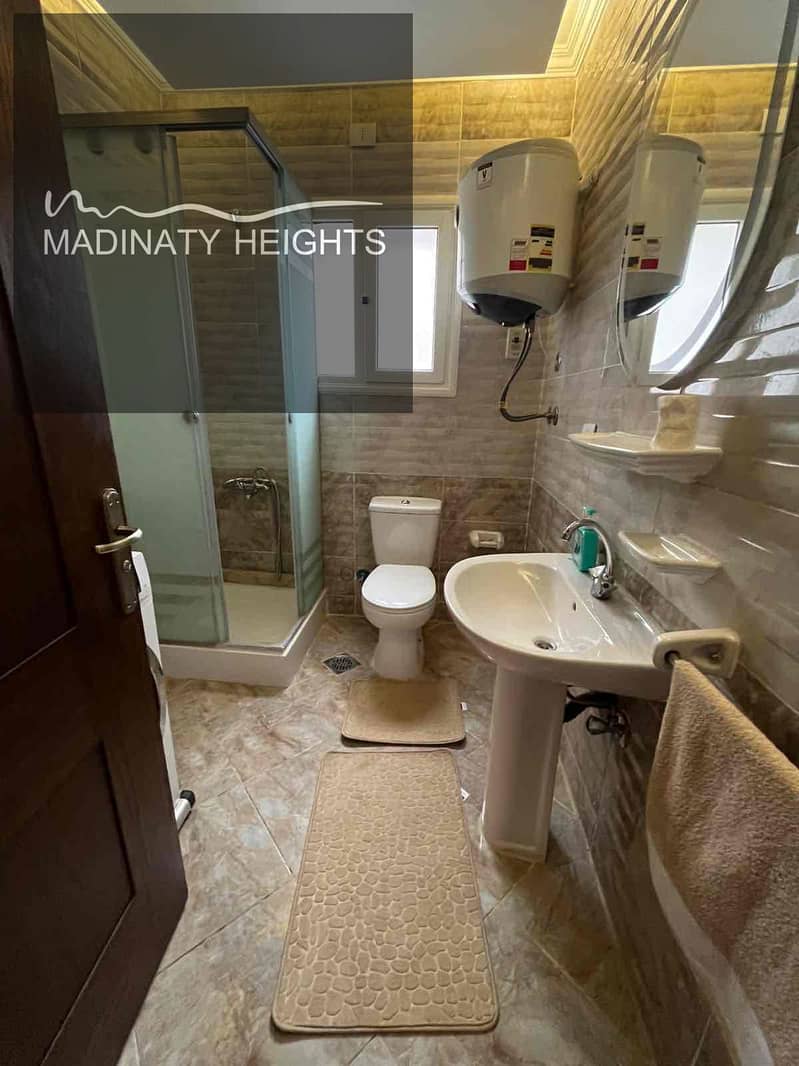 6 cd9830f6-9ff0-43b5-9904-59a2240793ee. jpg