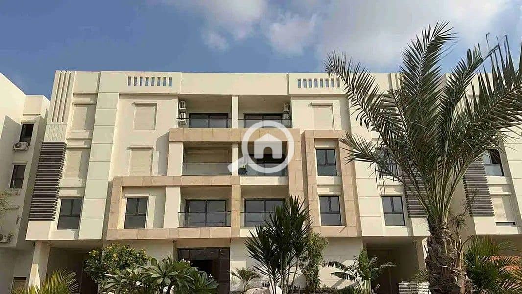 14 32749018-800x600. jpg