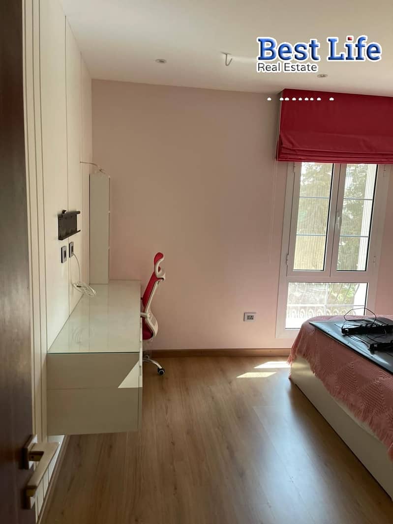 10 WhatsApp Image 2025-10-04 at 19.45. 59_62d5c7b1. jpg