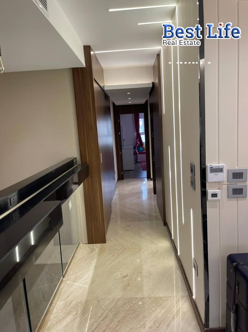 12 WhatsApp Image 2025-10-04 at 19.46. 01_9b434c6e. jpg