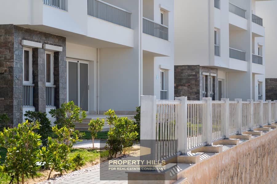 4 65dd30b2-d48b-41df-981b-3b053749dfe3. jpg