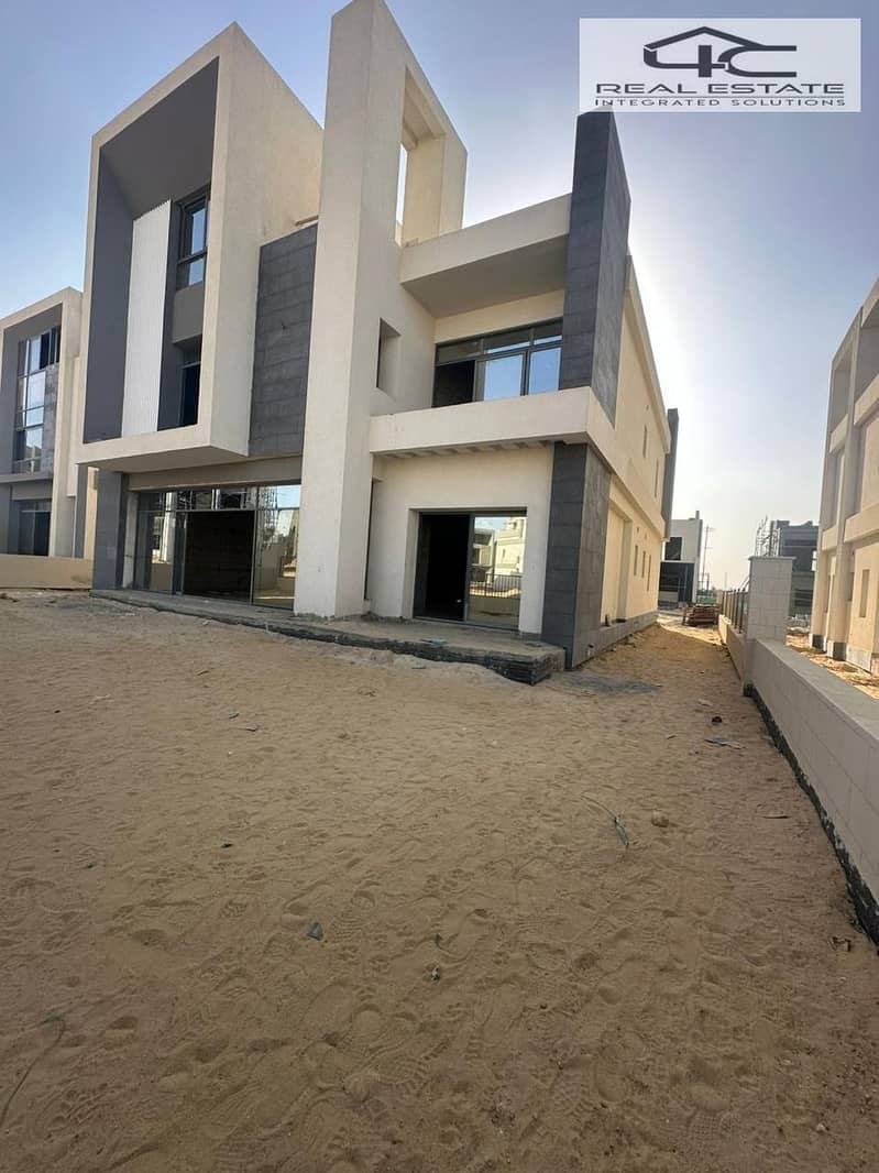 2 WhatsApp Image 2025-10-05 at 02.30. 43. jpeg