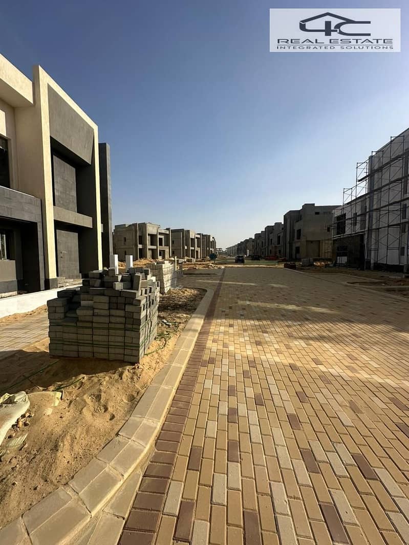 5 WhatsApp Image 2025-10-05 at 02.30. 46 (1). jpeg