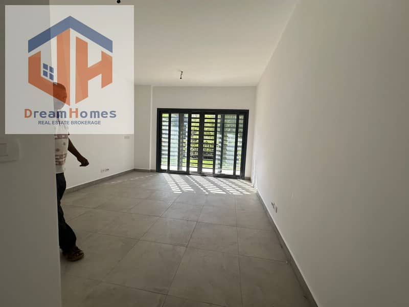 9 255f6dde-19c4-49b1-9546-6921c21273d9. jpg