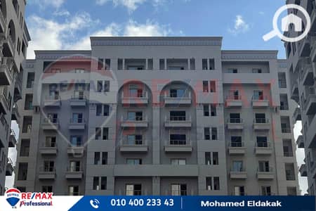 شقة 3 غرف نوم للبيع في محرّم بيك، الإسكندرية - 001. jpg