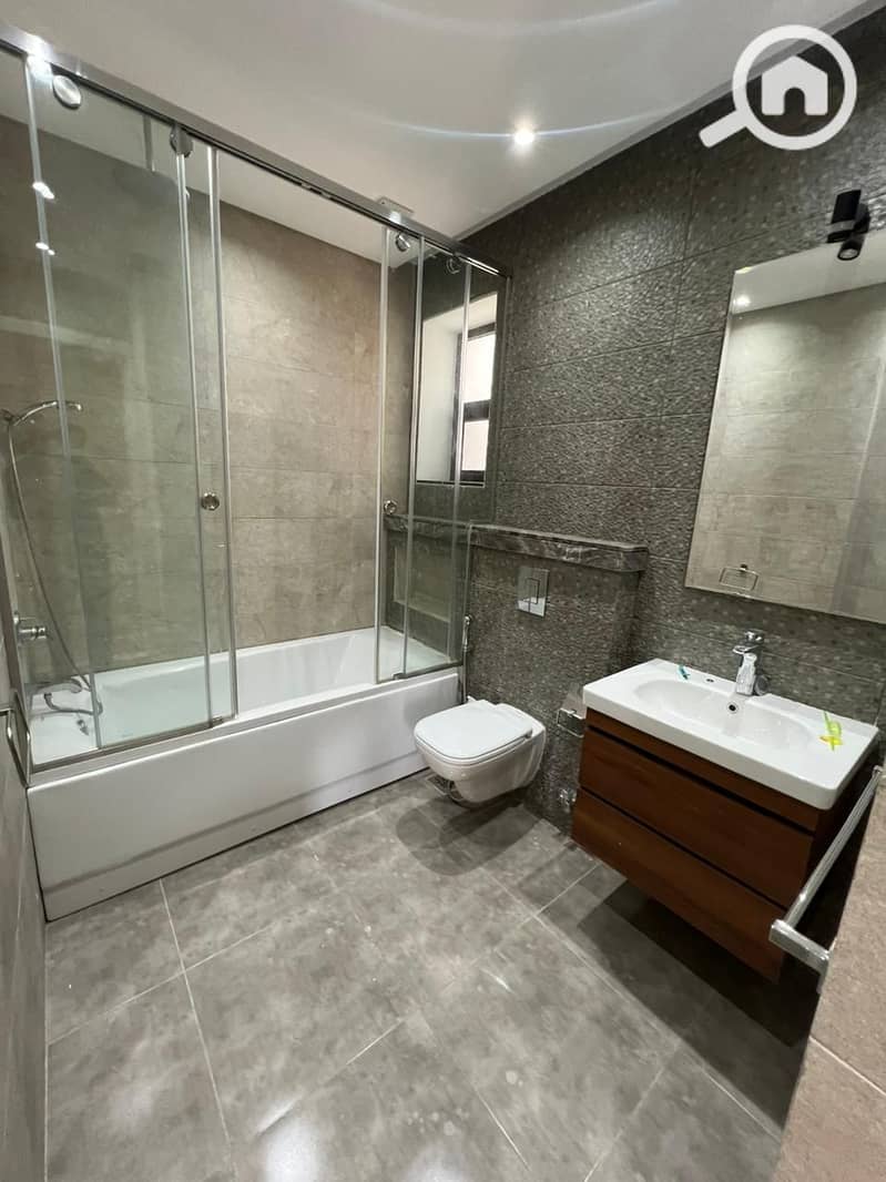 5 WhatsApp Image 2025-11-02 at 2.07. 04 PM (3). jpeg