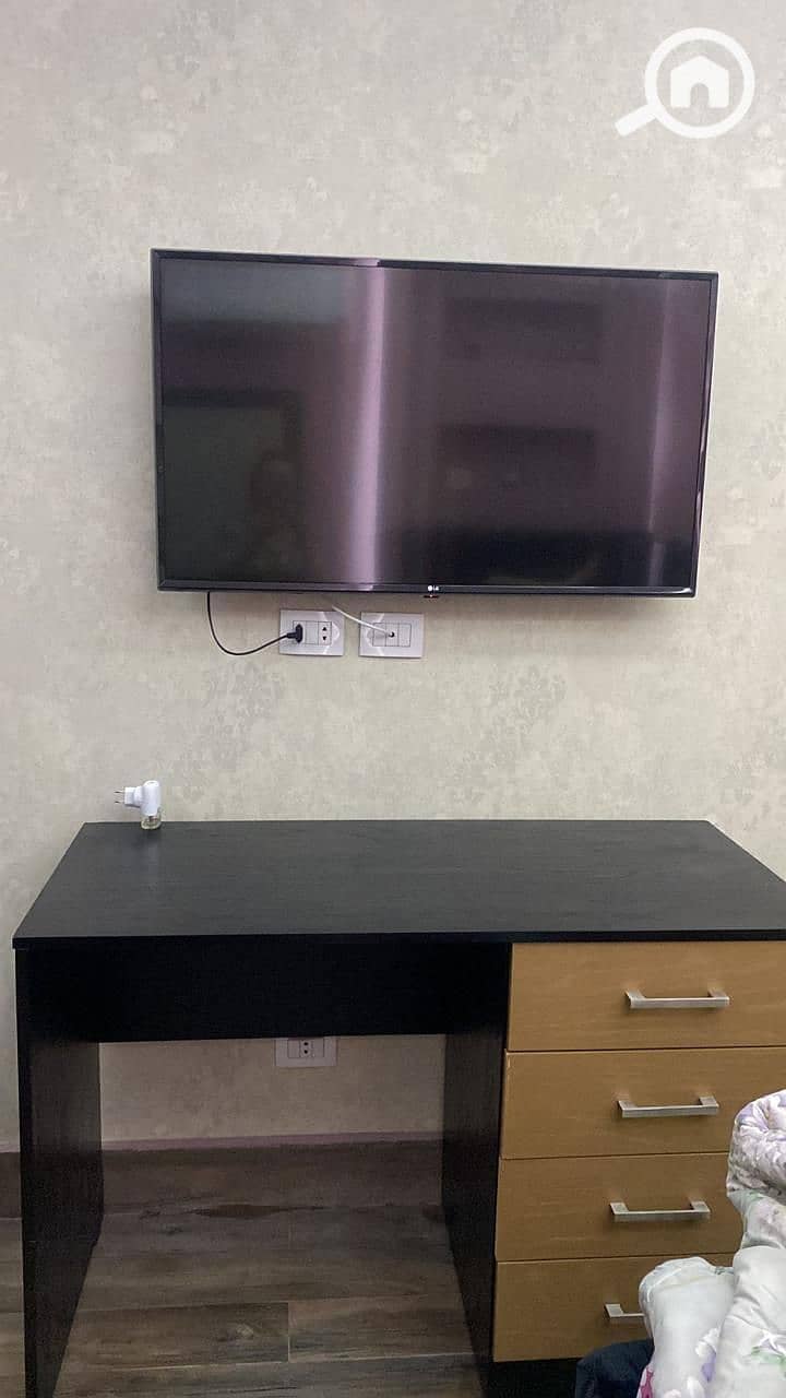 5 18ef08ea-c516-45c4-95a4-b651cc7e180c. jpeg