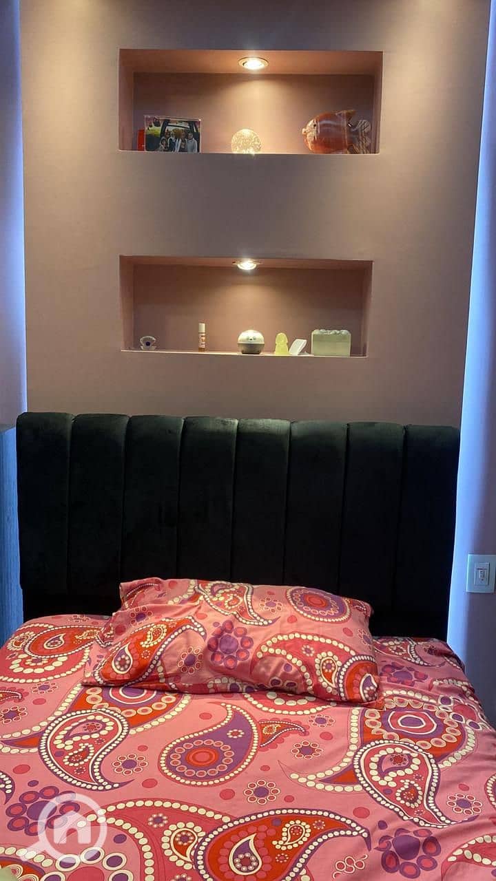 11 93e036e0-e846-403a-b776-a89bb3a984b9. jpeg