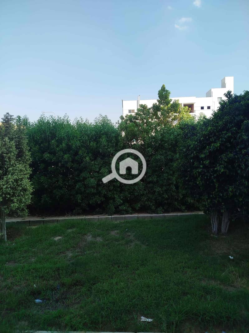 76a040cb-7668-4b22-bd33-3c4bcc7f37c4. jpg