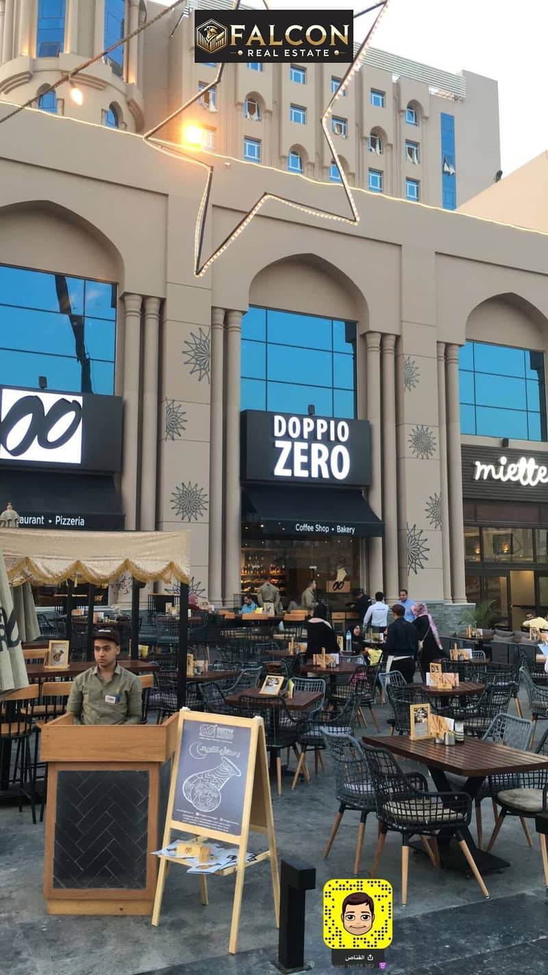 5 DkYea-6V4AAN761. jpg