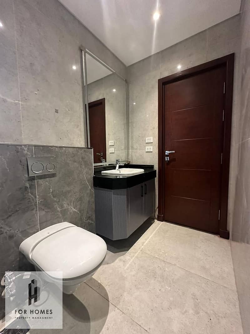 5 WhatsApp Image 2025-10-25 at 8.18. 37 PM (1). jpeg