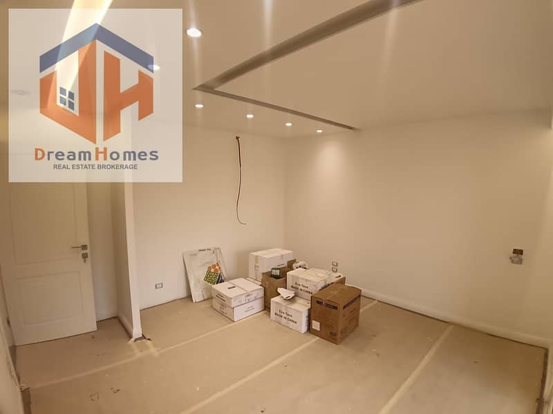 10 WhatsApp Image 2025-11-02 at 13.41. 57 (3). jpeg