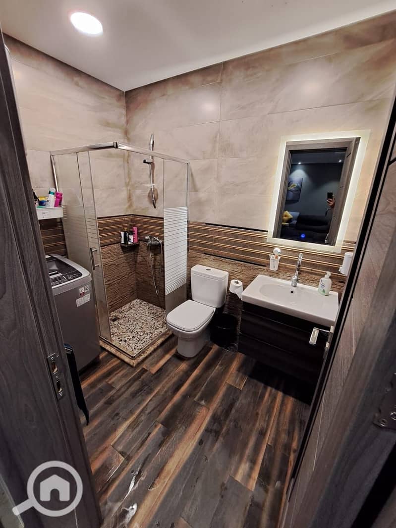 3 0fc72861-466b-41f1-8525-6e0346006d05. jpg