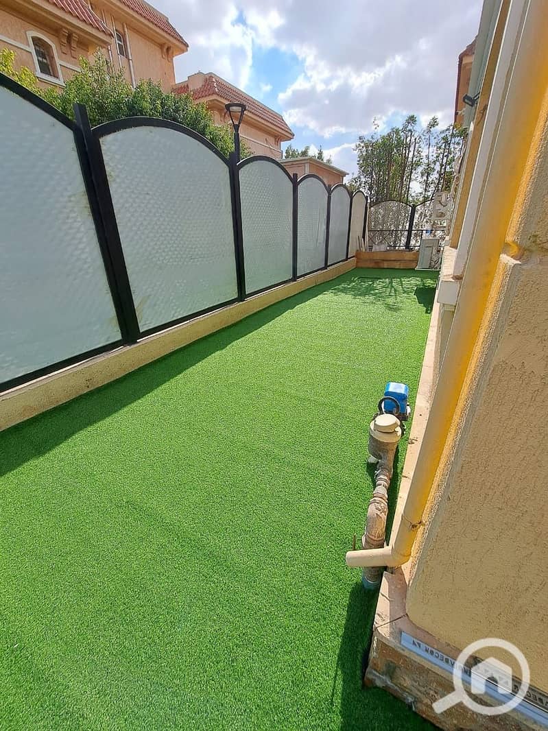 12 be7ff579-5796-4cd1-8b0d-643ee5d1e90c. jpg