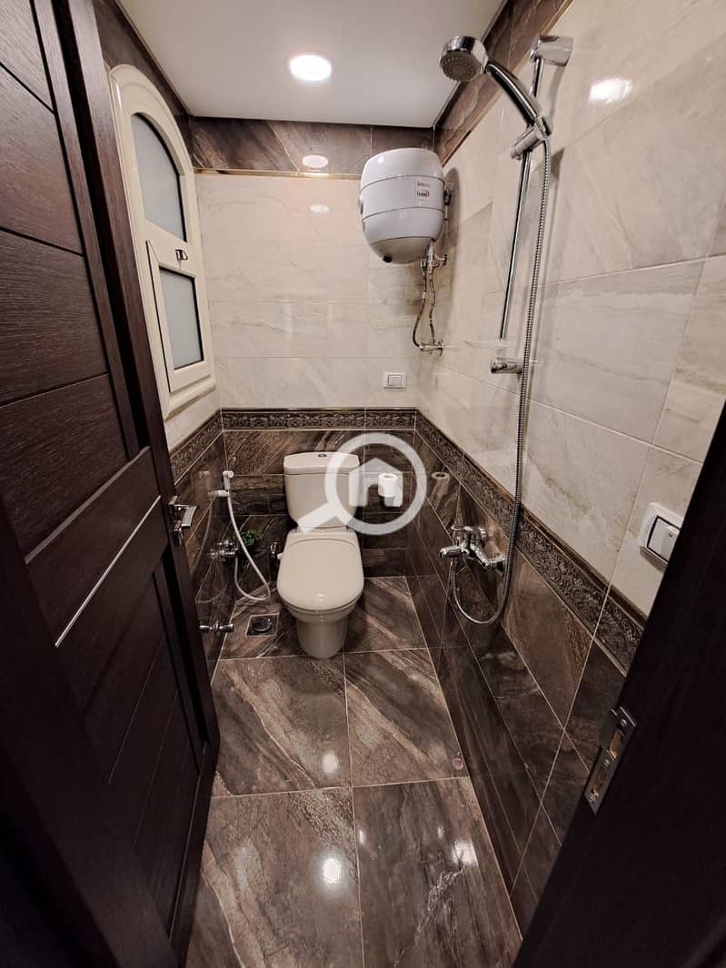 13 d51b48f3-17ec-4269-af1f-5794fc76dfa9. jpg