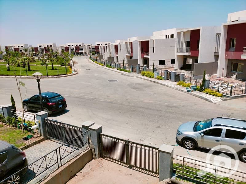 5 ddd5f0c0-523c-49e5-8d89-7bc19b64fabd. jpg