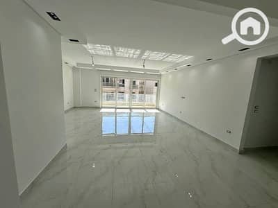 3 Bedroom Flat for Sale in New Cairo, Cairo - 569483358_1347485396820833_3931684696609754295_n. jpg 3 Bedroom Flat for Sale in New Cairo, Cairo - 569483358_1347485396820833_3931684696609754295_n. jpg