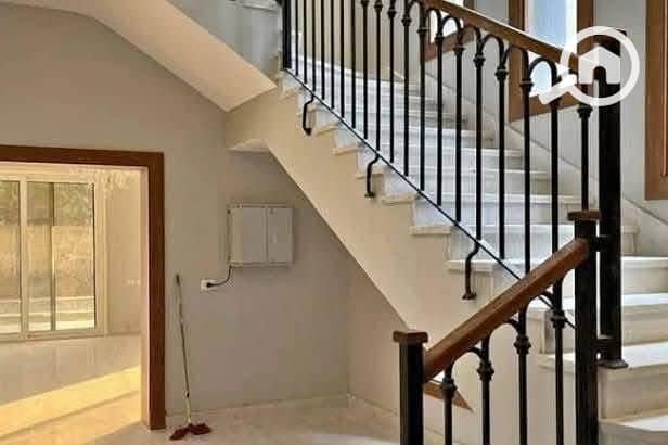 8 WhatsApp Image 2025-11-02 at 14.50. 48_58a36ef4. jpg