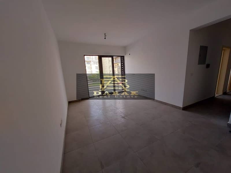 8 a217b2bb-df9d-48c0-bfa0-fc4f0e1e36c0. jpg