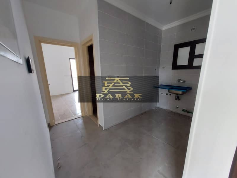 12 ccee4d5d-cde5-42bd-a4c6-cec2f23b022d. jpg