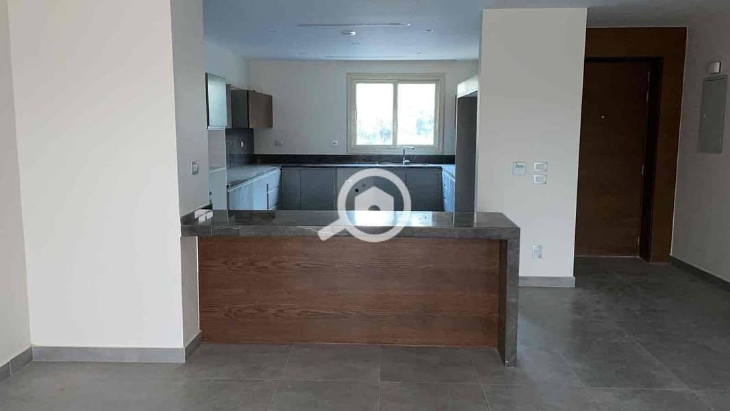 3 c675d246-1683-4ac6-9c8e-7d56eceae6f8. jpg