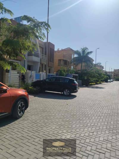 4 Bedroom Townhouse for Sale in 6th of October, Giza - 6c29e4d9-fa1b-4edc-bf38-0879987f77b1. jpg