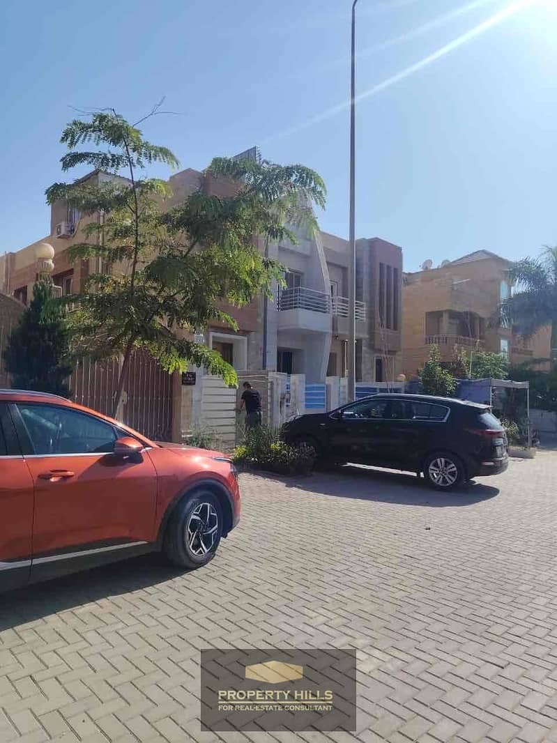 3 4f16b9bd-3535-4257-9091-2fb480e948db. jpg