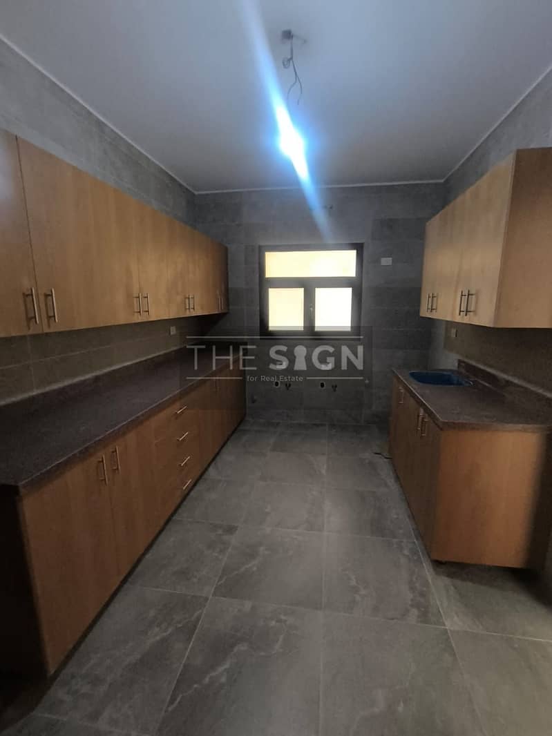 5 WhatsApp Image 2025-11-02 at 14.34. 58 (1). jpeg