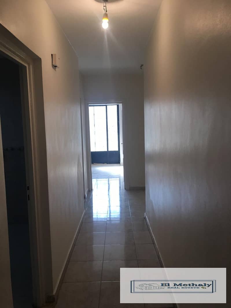 7 755425f4-2ec9-47ae-bc35-3c07a8cfb41b. jpg