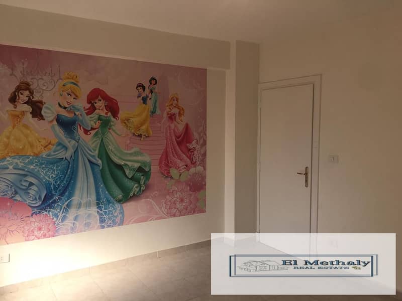 8 cae87bf4-7e14-415d-9280-96f1d3aedb72. jpg