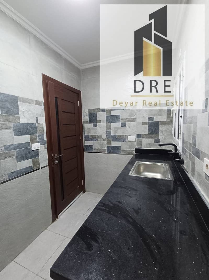 19 ecc6f47a-81cd-4be0-b1b1-abf38e3f2a7c. jpg