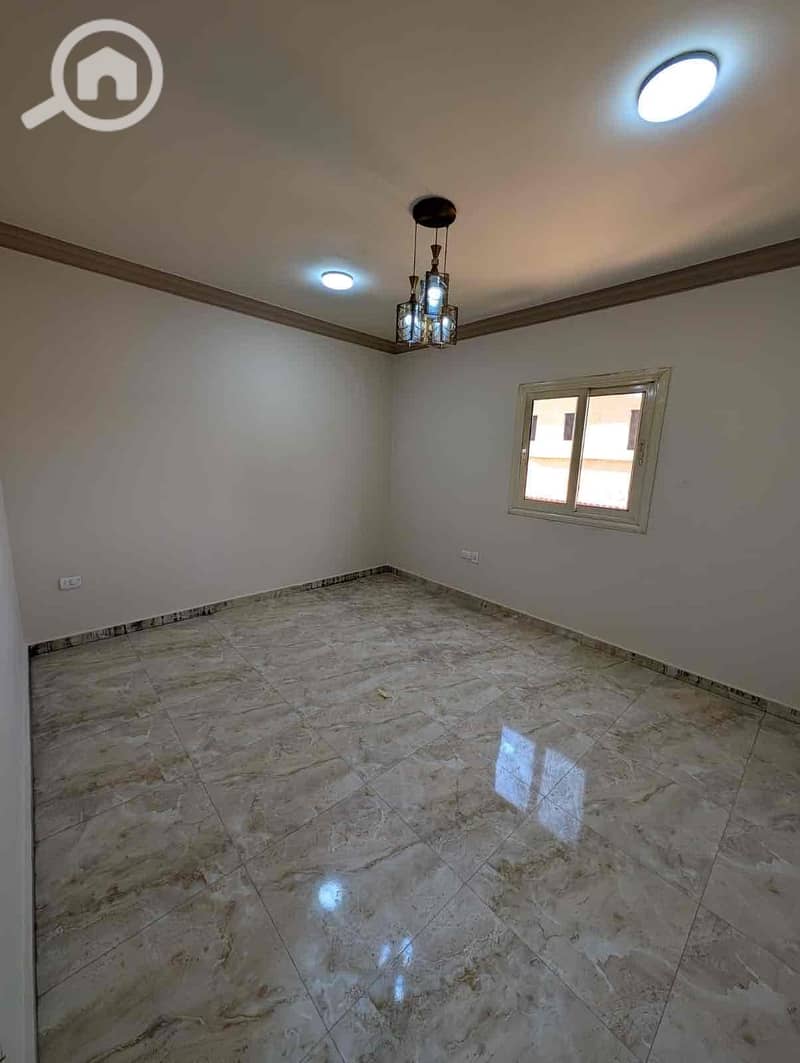 8 a70ea23c-ad08-4950-bc09-6d23717d7929. jpg