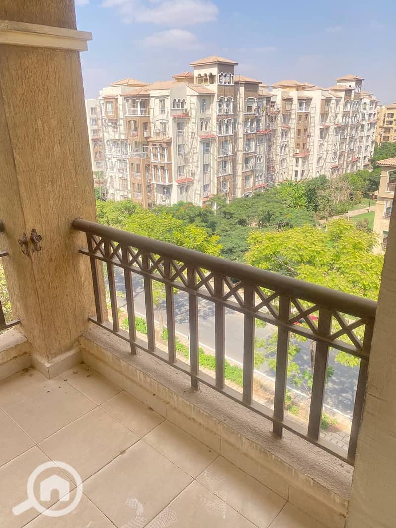 5 f98f4bd8-71a1-4ff8-8bce-d31c1006832a. jpeg