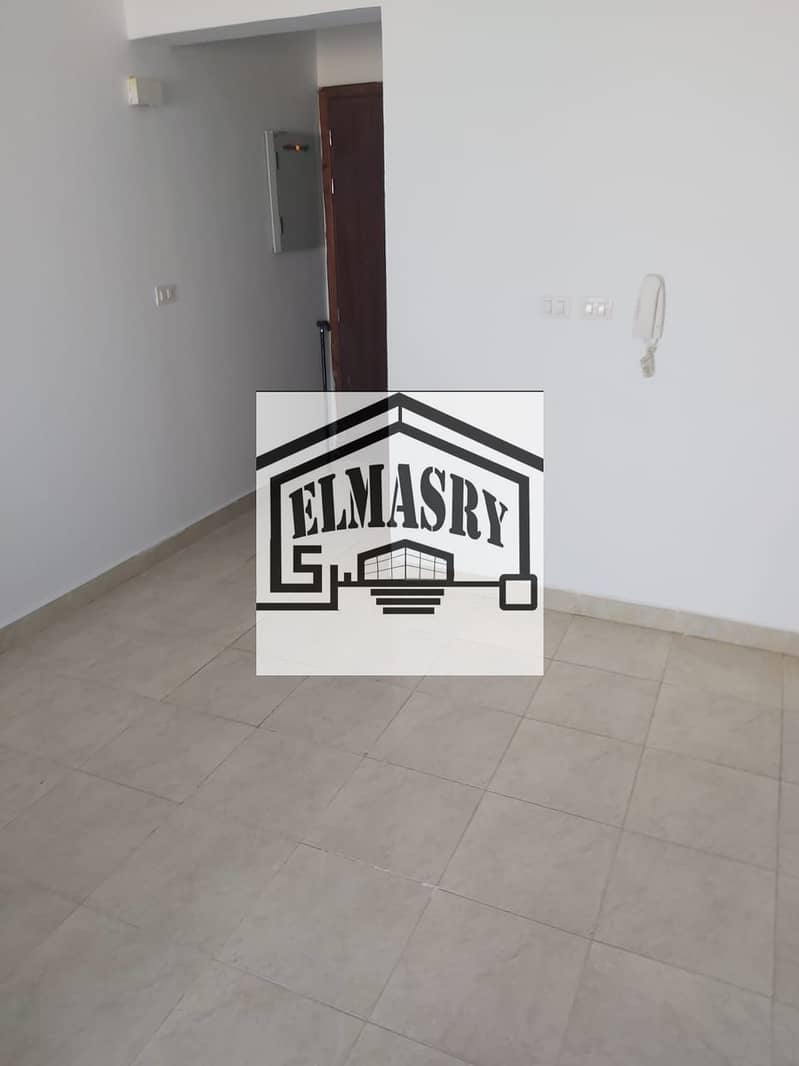 9 85fe35b5-3358-4765-8c95-f129a2ae6a3d. jpg