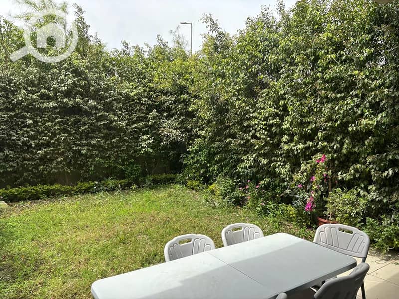 9 b8dcdb27-abae-44c2-88fe-f3315b5731eb. jpg