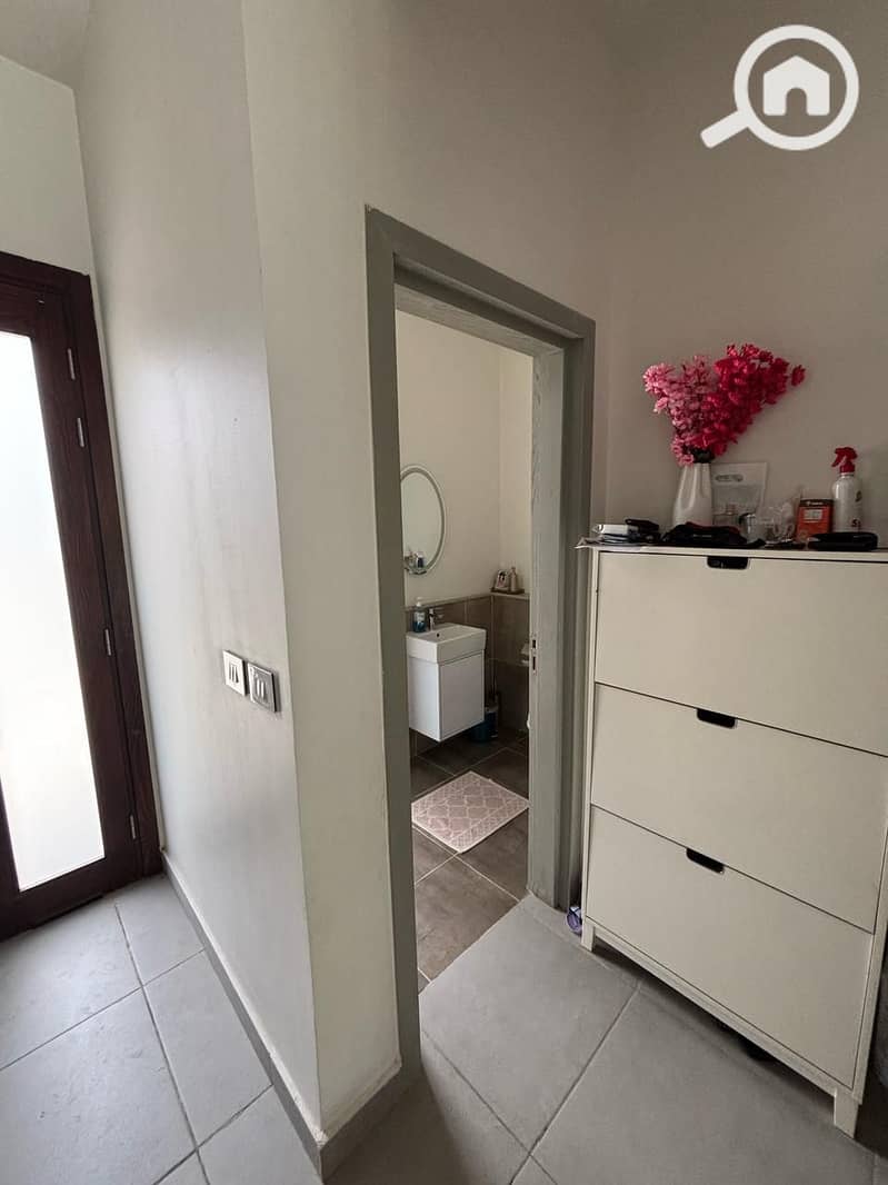 13 ba76ad84-c043-461e-8911-107d61d5d0fe. jpg