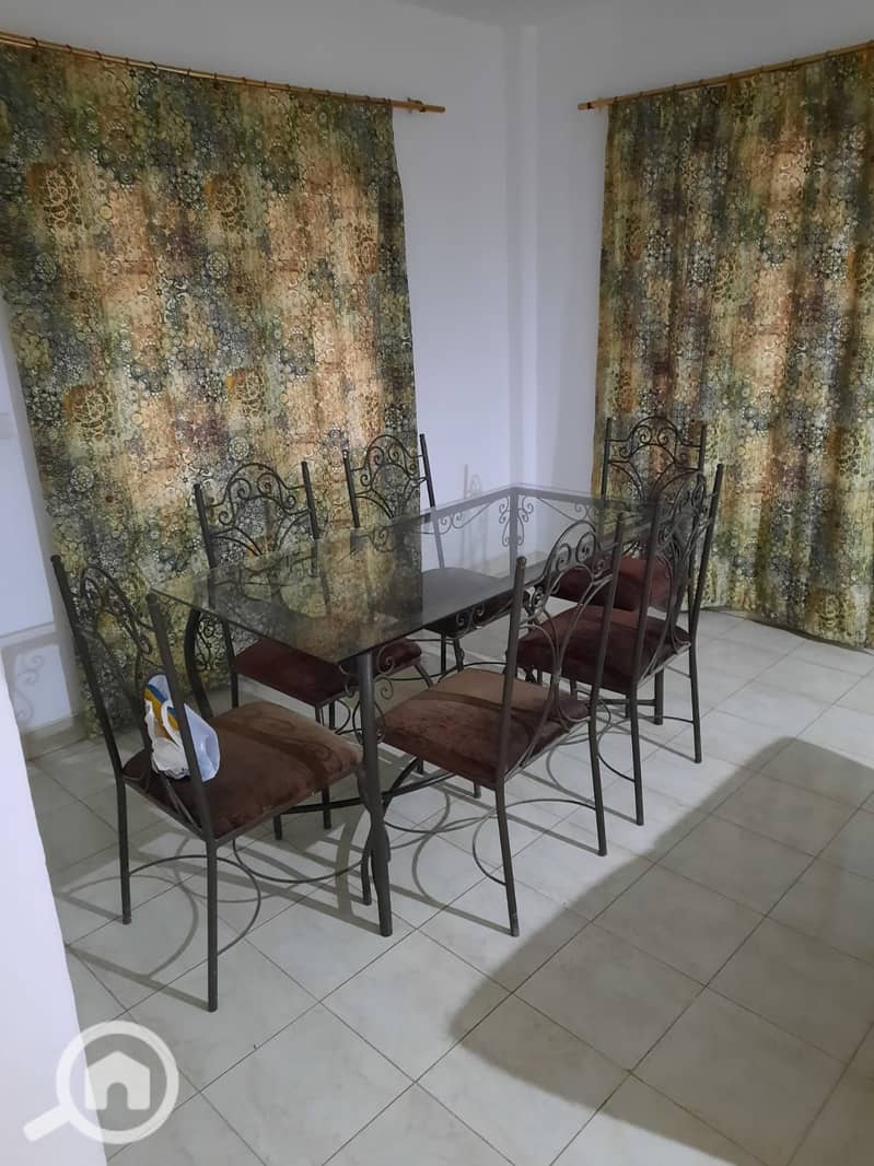 2 1d652f43-c057-4567-81d7-2bd77219f8f3. jpeg