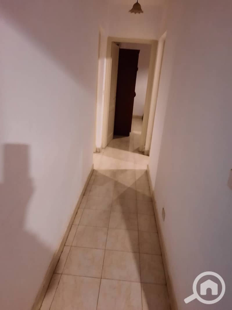 6 655c541e-75ca-400a-89c6-e0d2e0f80fbe. jpeg