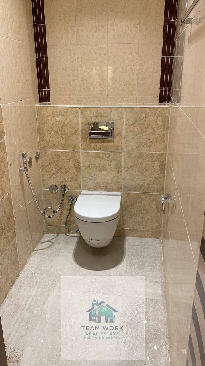 4 WhatsApp Image 2025-10-28 at 6.50. 39 PM. jpeg