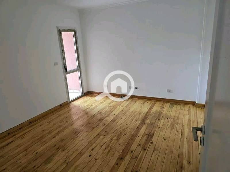 3 7203e802-c000-427a-9185-d185c0321874. jpeg