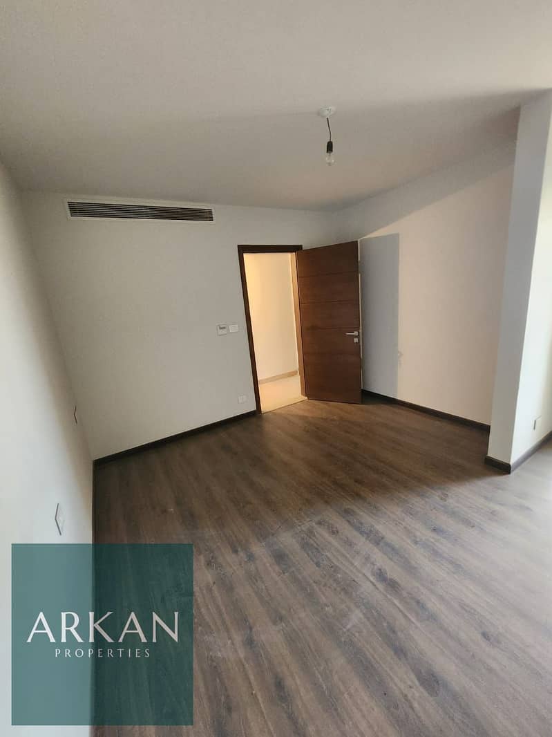 5 84cc0151-7fc6-4483-8f18-ff96ca8804cb. jpg