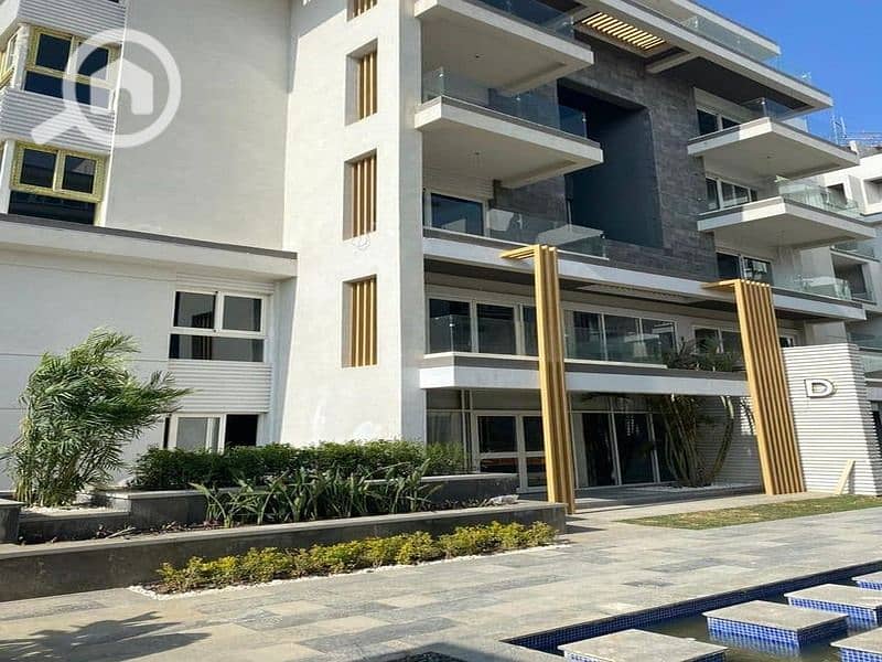 11 383066599_1979798359061178_4923697678758125309_n. jpg