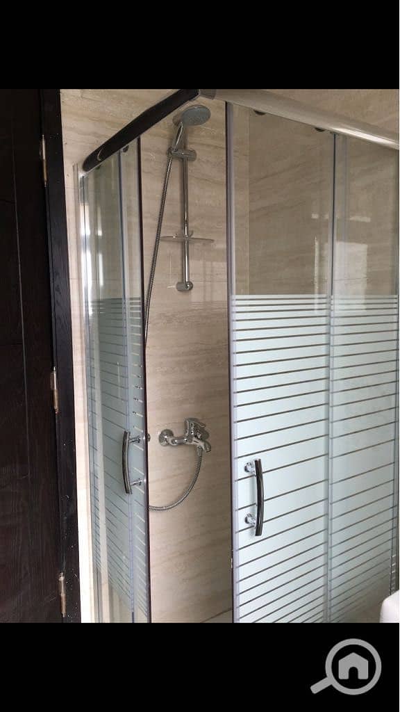 6 9d46fd04-acfc-459f-82ad-b6941c7fb7bd. jpg