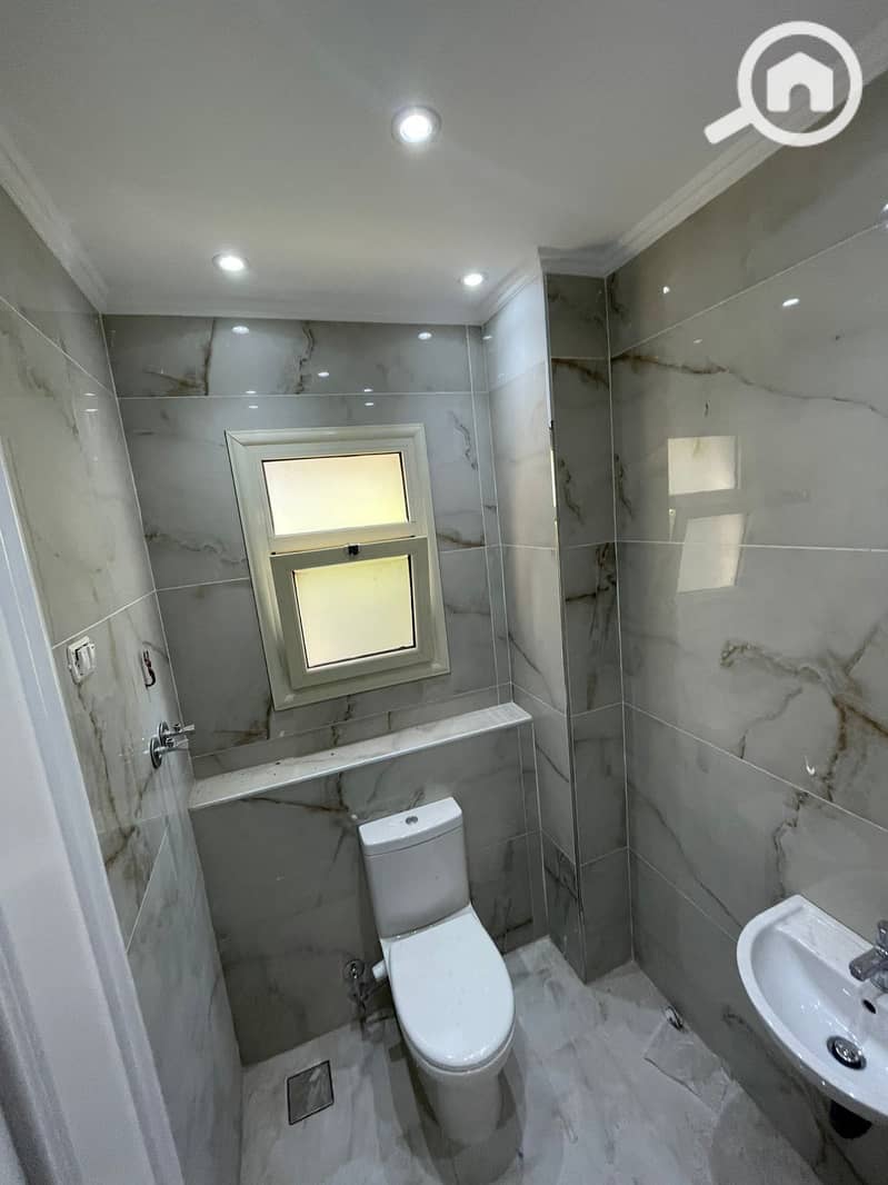 7 f14c5b45-9615-406f-957f-f9688f47bcac. jpg