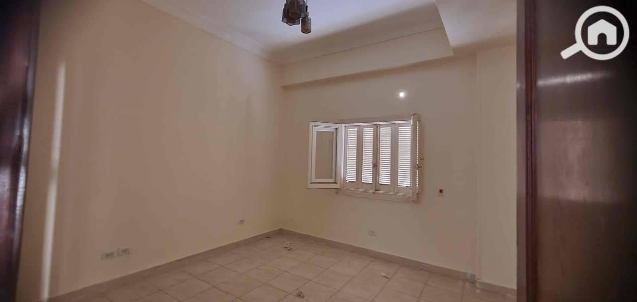 8 16a5ff5c-87cc-42ae-af16-f501f72d3f69. jpg