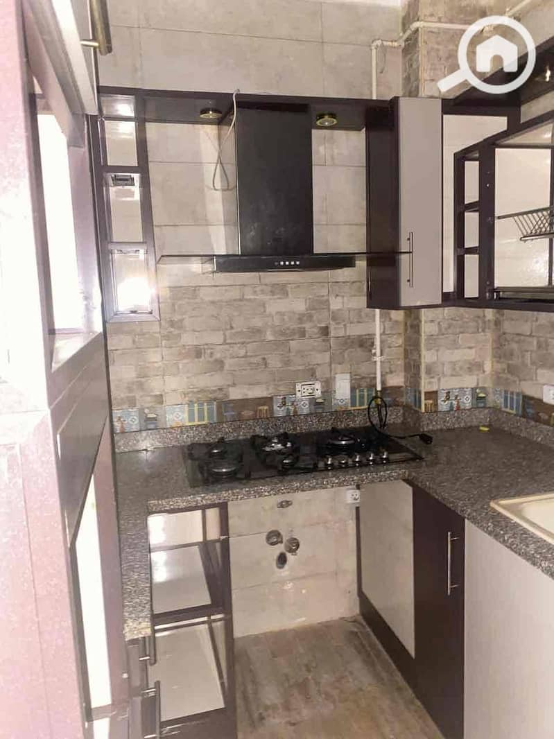 4 0c84d15e-ae7e-4314-9429-371505ea33d2. jpg