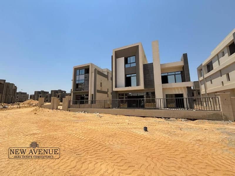 8 WhatsApp Image 2025-10-28 at 6.23. 48 PM (1). jpg