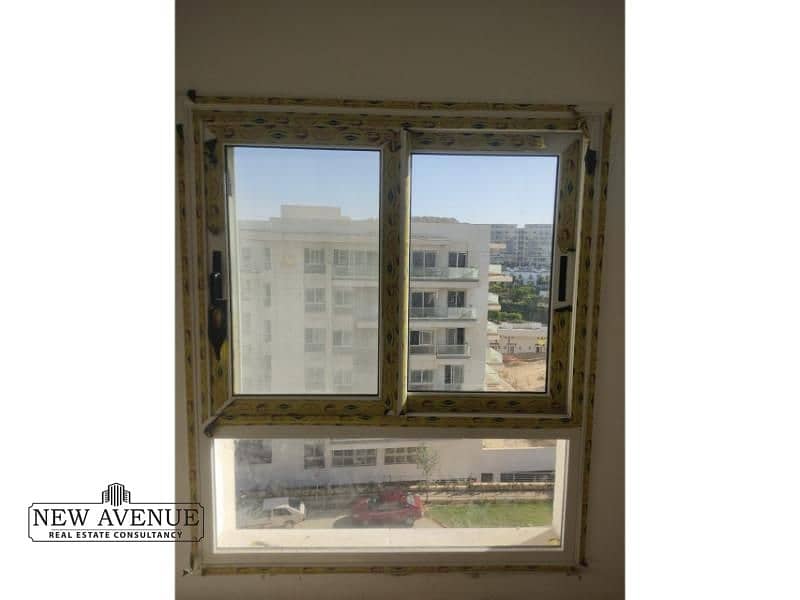 2 WhatsApp Image 2025-10-28 at 4.58. 22 PM (1). jpg