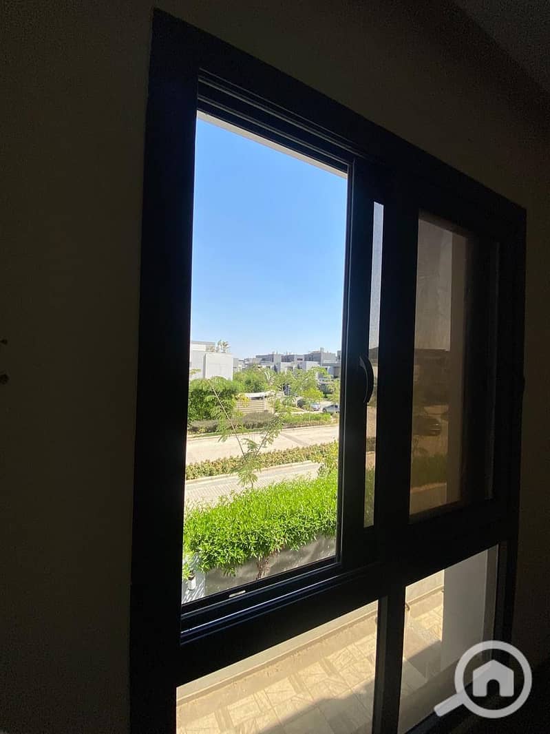 18 227c1b7d-4ee7-4b9f-99c4-b67da54370ec. jpeg